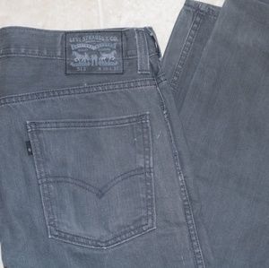 🆕️🆕️NWOT LEVI'S 513 SLIM STRAIGHT, W34 L32